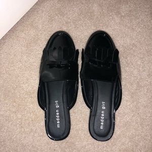 Madden Girl Aavaa Mule